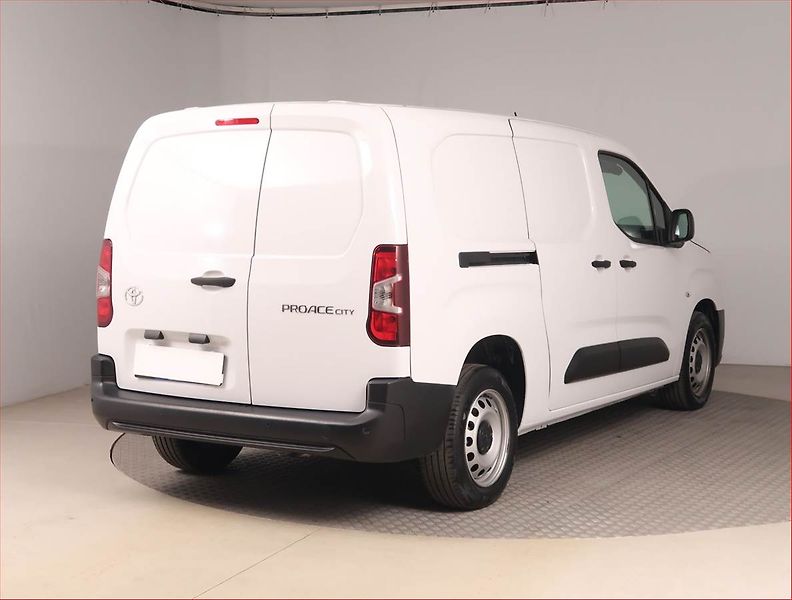 Toyota ProAce City (2025) Maxi 1.5 D4-D, ČR, 1Maj, DPH - fotka 5 z 13