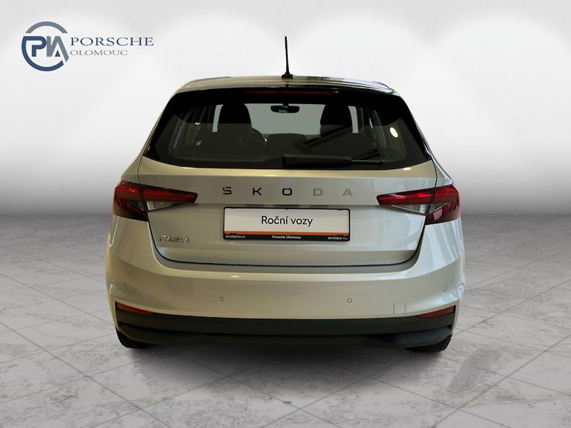 Škoda Fabia 1,0 TSi 70 kW SELECTION - fotka 7 z 25
