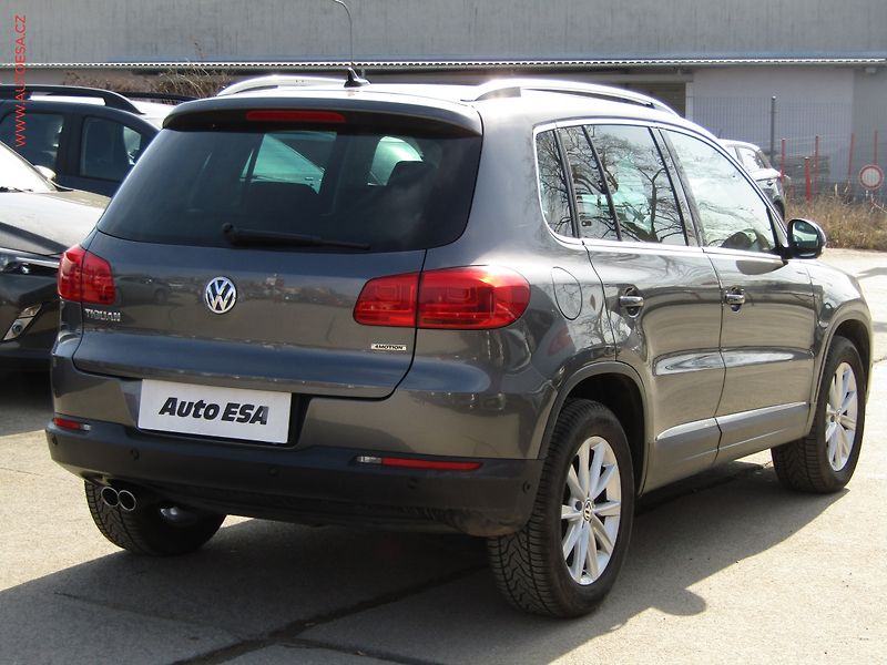 Volkswagen Tiguan (2013) 2.0TDi 4x4, Sport, TZ, xenon - fotka 4 z 18