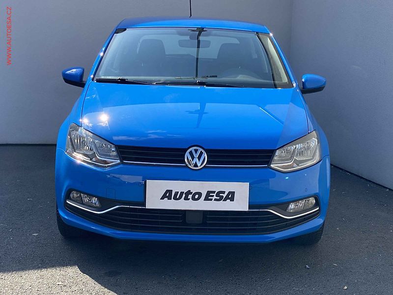 Volkswagen Polo (2014) 1.2 TSi, AC, kamera - fotka 2 z 18