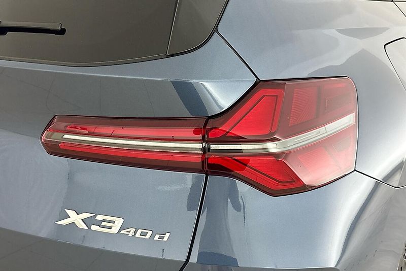 BMW X3 xDrive40d - fotka 5 z 25