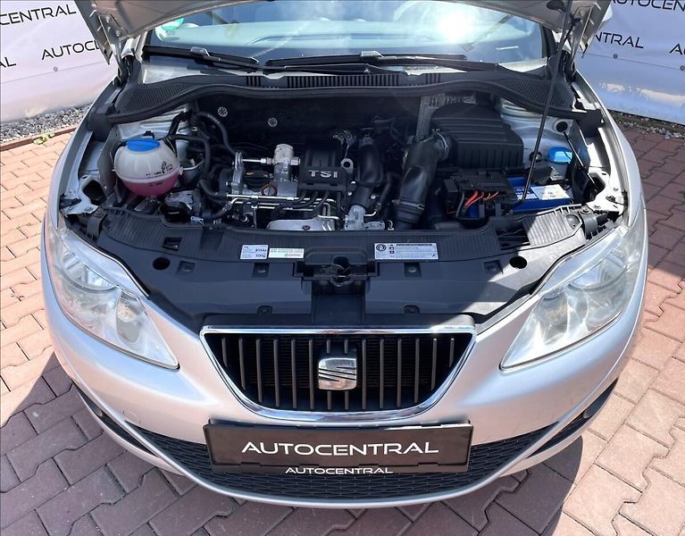 Seat Ibiza 1,2 TSi,77kW,serv.kn. - fotka 8 z 20