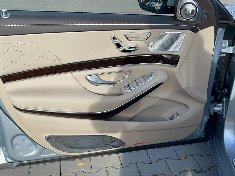 Mercedes-Benz Třídy S S 600 MAYBACH - fotka 22 z 36