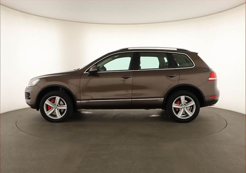 Volkswagen Touareg (2010) 4.2 V8 TDi, 4X4, Automat - fotka 3 z 18