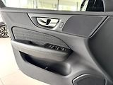 Volvo V60 T6 AWD*Recharge*KeyLess*Tažné - náhled 31