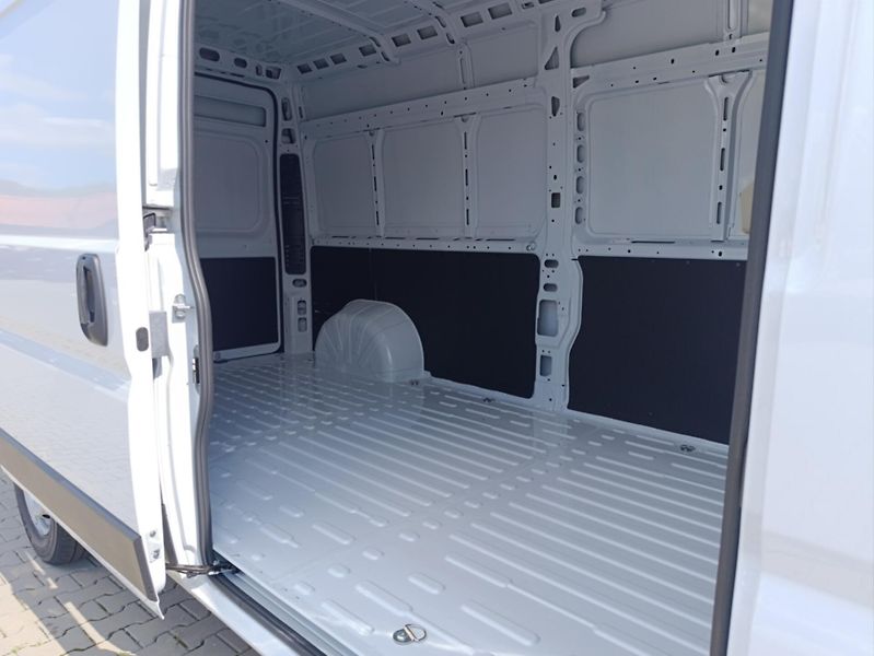 Fiat Ducato 2,2 MTJ 140k  Maxi L3H2 35 - fotka 11 z 17
