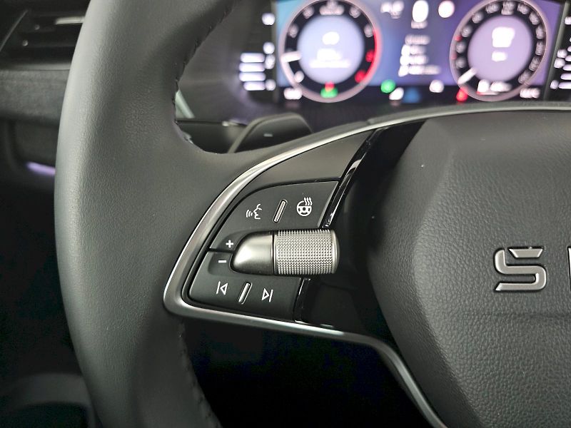 Škoda Octavia (2025) COMBI 1.5TSI DSG BUSINESS TOP - fotka 9 z 30