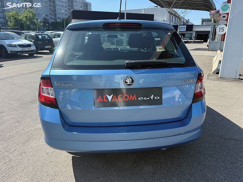 Škoda Fabia 1.2 TSI Ambition Plus - fotka 6 z 28
