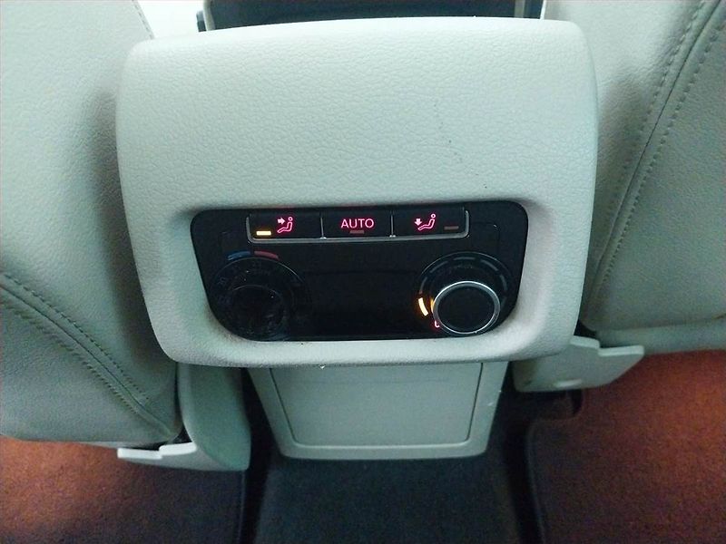 Volkswagen Sharan (2014) 2.0 TDI, 7 míst, Bi-Xenony - fotka 24 z 24