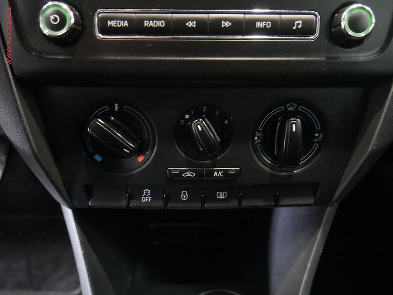 Škoda Rapid (2014) 1.6 TDi, ČR, Ambition - fotka 14 z 15