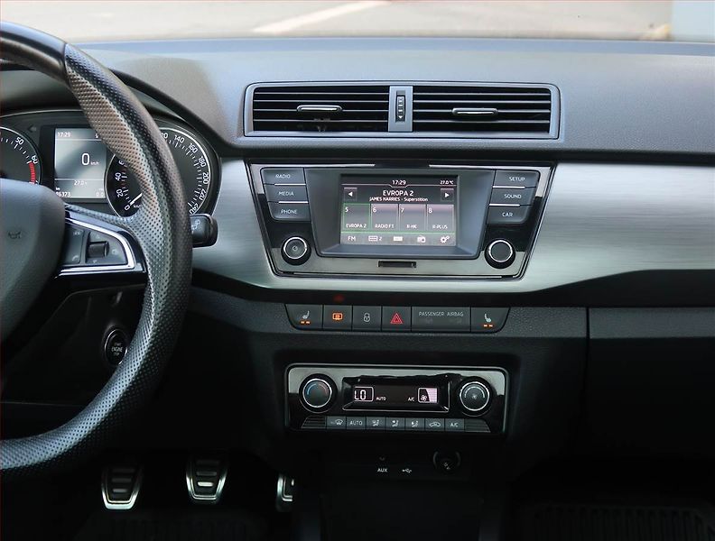 Škoda Fabia (2018) Style 1.0 TSI, ČR,1.maj - fotka 12 z 25