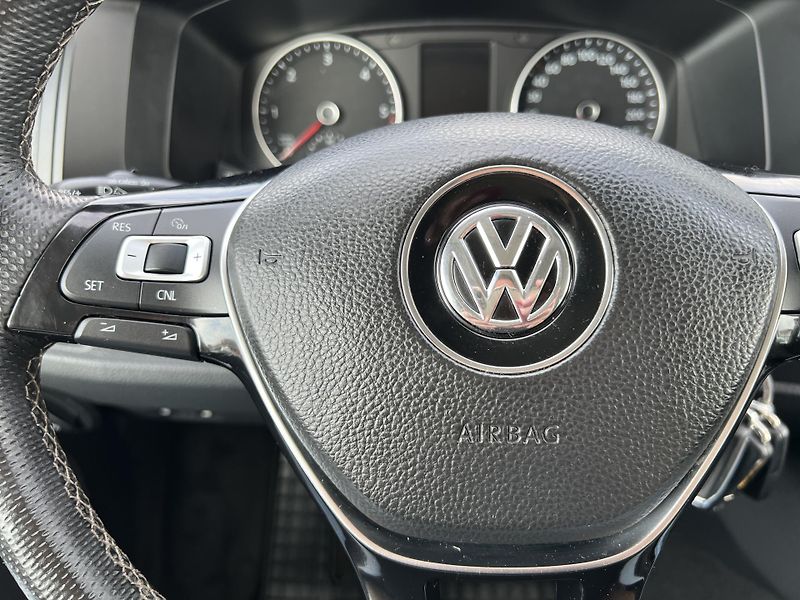 Volkswagen Multivan 2.0TDi 110kw 7MÍST TAŽNÉ ALU - fotka 14 z 38