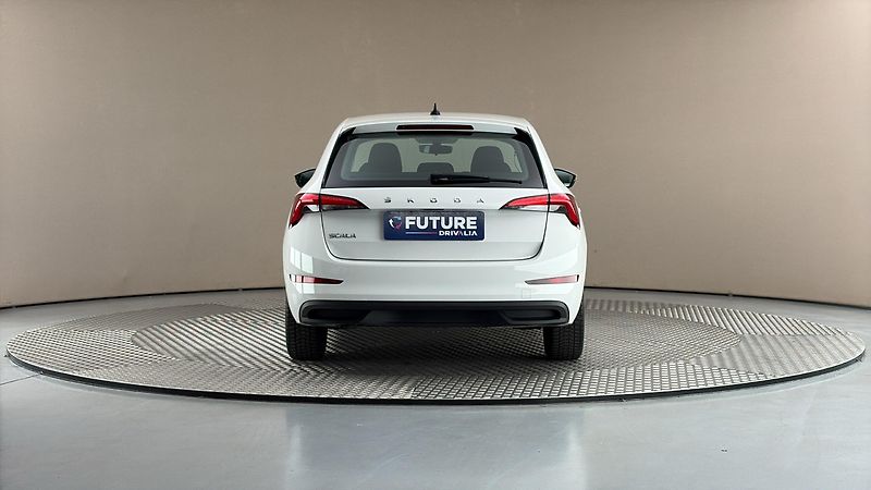 Škoda Scala 1.0 TSI Ambition - fotka 5 z 22