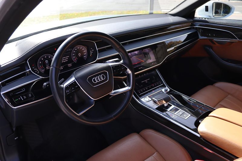 Audi A8 - fotka 26 z 68