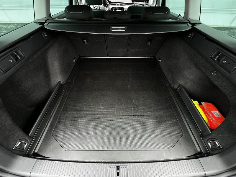 Volkswagen Passat 2.0TDI DSG 110kW Business DPH - fotka 26 z 27