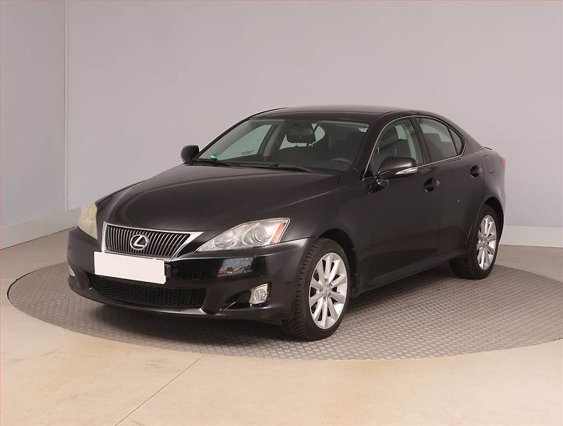 Lexus IS 200 (2010) 220 d, Tempomat, Park. senzory - fotka 2 z 15