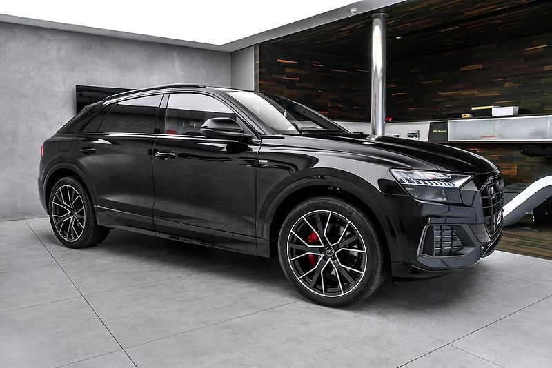 Audi Q8 50TDI S-line Matrix Vzduch - fotka 4 z 18