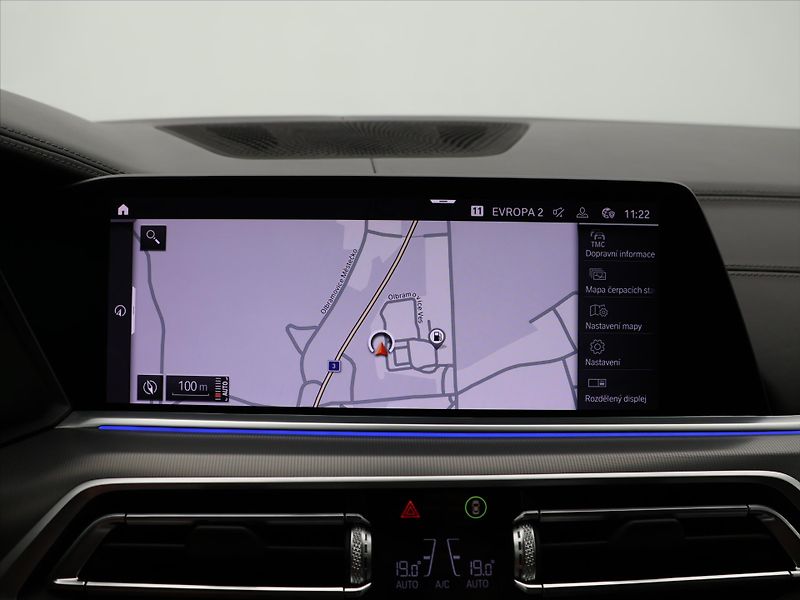 BMW X5 3,0 M50d 294kW CZ DPH FULL SER - fotka 25 z 38