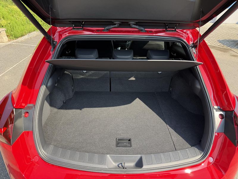 Lexus UX 300h F SPORT automat. navigace - fotka 25 z 25