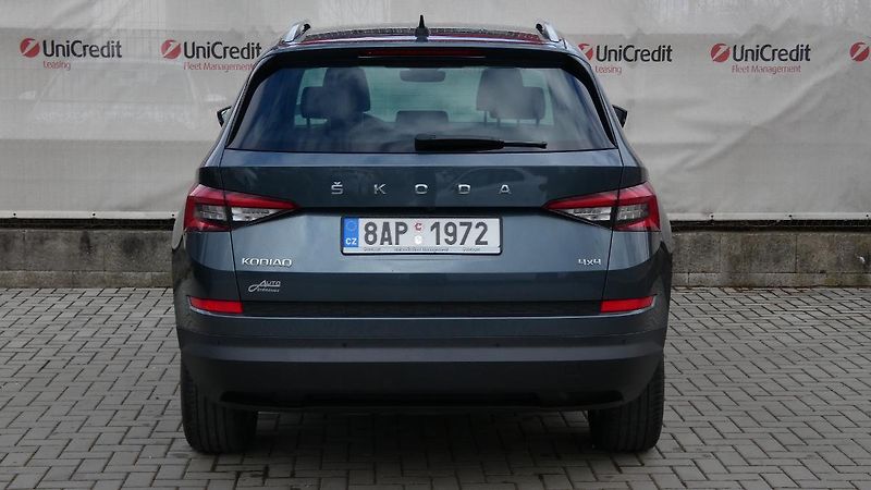 Škoda Kodiaq 2,0 TSI DSG 4x4 STYLE - fotka 4 z 26