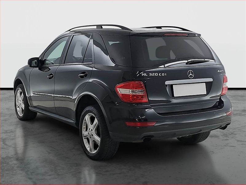 Mercedes-Benz Třídy M (2008) ML 320 CDI , 4X4, Automat - fotka 4 z 17