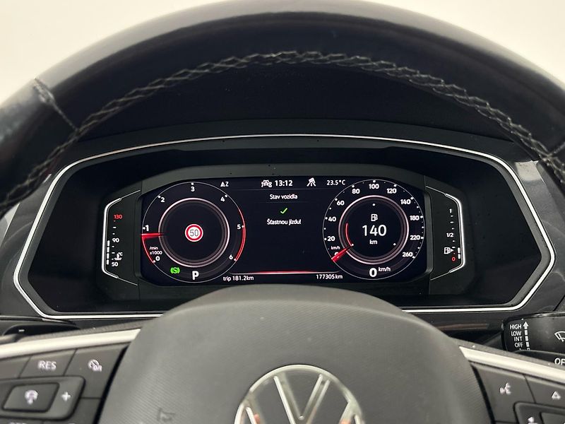 Volkswagen Tiguan Elegance 4Motion DSG - fotka 11 z 30