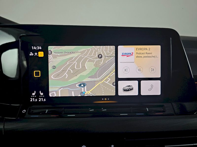 Volkswagen Golf (2021) 1,5 TSI EVO 150K STYLE - fotka 12 z 39