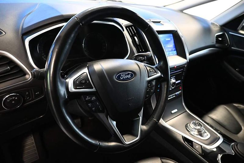 Ford S-MAX (2020) 2.0 140 KW LED ACC SONY Tažné - fotka 14 z 41