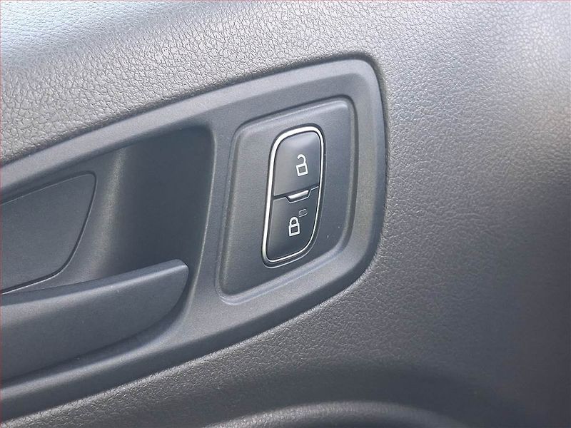 Ford Tourneo Connect (2018) Maxi Trend 1.5 EcoBlue, 5Míst - fotka 15 z 16