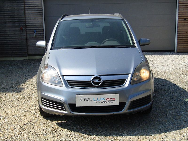 Opel Zafira (2006) 1.9 CDTi 88kW - fotka 6 z 33