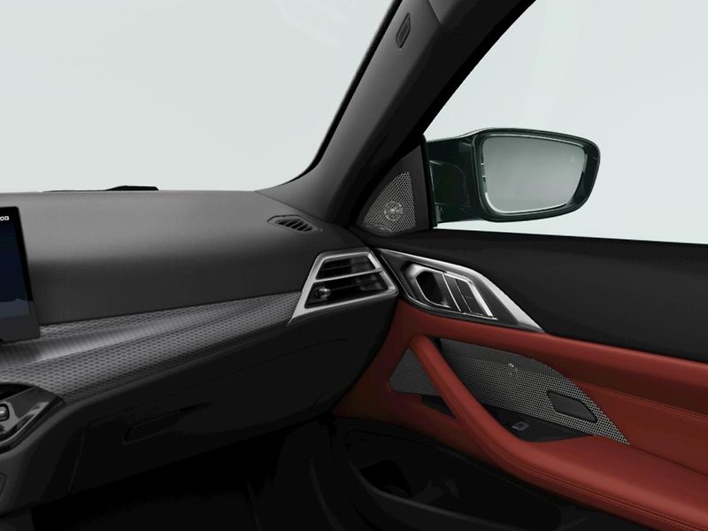 BMW M4 (2026) Competition M xDrive Coupé - fotka 9 z 10