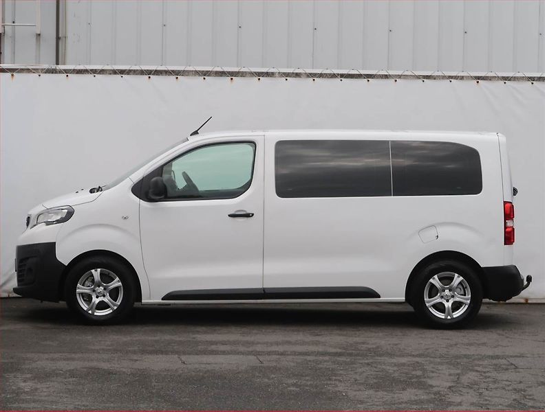 Peugeot Expert (2018) 1.6 BlueHDi, Bus, 6Míst, ČR - fotka 3 z 16