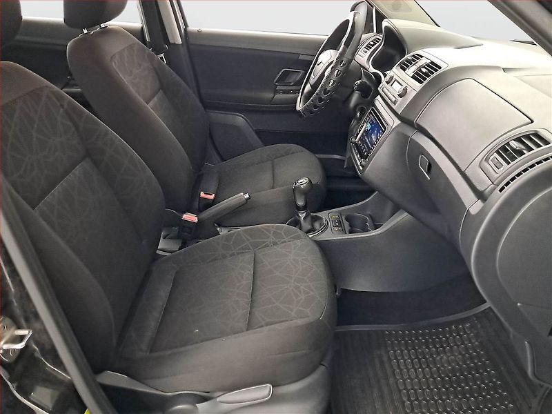 Škoda Fabia (2012) 1.2 12V, po STK, udržované - fotka 9 z 16