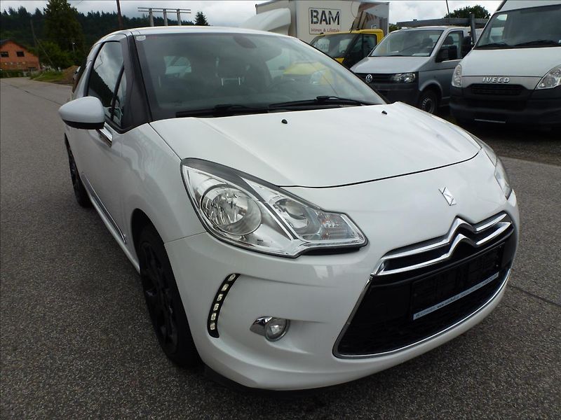 Citroën DS3 1,6 16V VTi THP SportChic - fotka 5 z 51