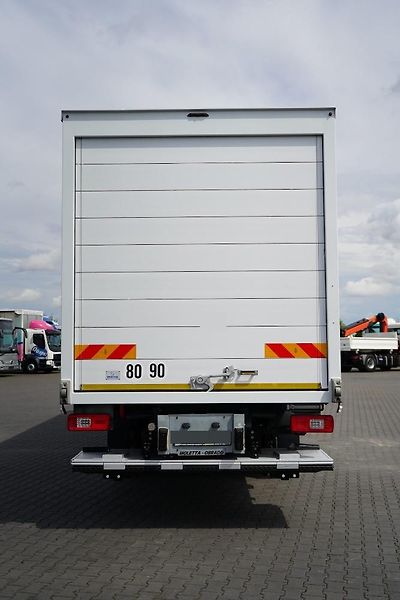 Iveco S-WAY (2023) 420 6x2 skříňová nástavba - fotka 8 z 18