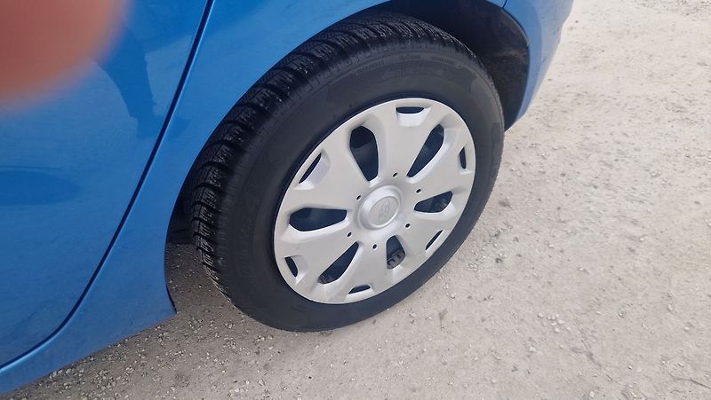 Ford Fiesta 1,25 16 V - fotka 12 z 12
