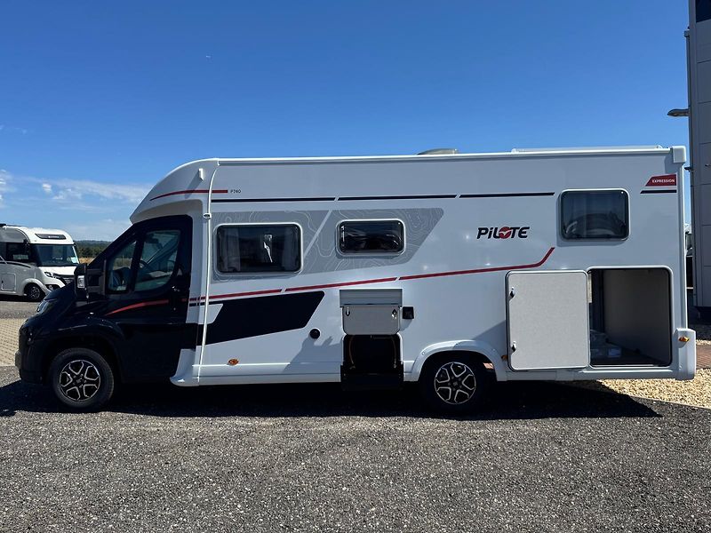 Pilote (2026) P740GJ Expression 8AT LFP 5M - fotka 3 z 34