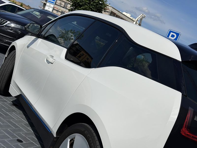 BMW i3 (2016) 60ah 125 kW - fotka 11 z 23