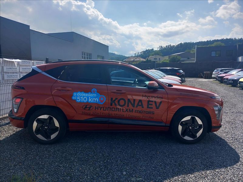 Hyundai Kona 0,0 EV PWR CZECH EDITION - fotka 5 z 22