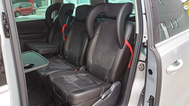 Volkswagen Sharan 2.0 TDI 135kW 4Motion HIGHLINE - fotka 22 z 50