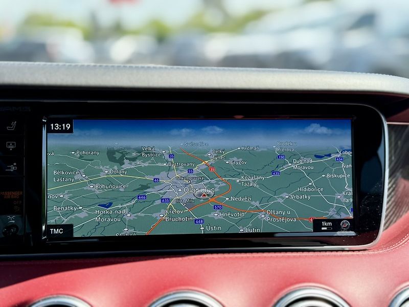 Mercedes-Benz Třídy S (2017) 500 4MATIC kupé - fotka 41 z 57