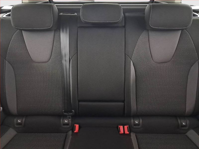Škoda Octavia (2023) Ambition 2.0 TDI, ČR,1.maj - fotka 10 z 17