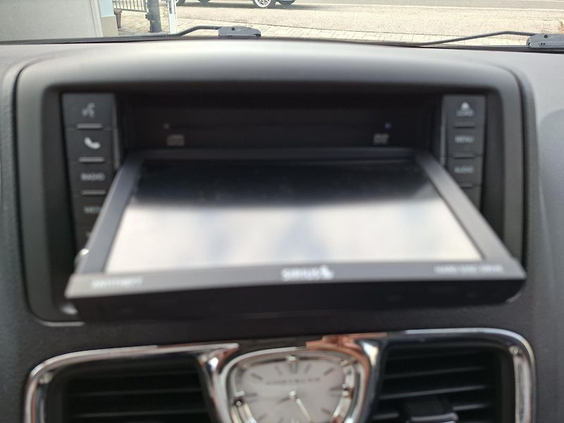 Chrysler Town & Country (2014) 3,6L 7míst, LPG, tažné, 2xkola - fotka 28 z 35