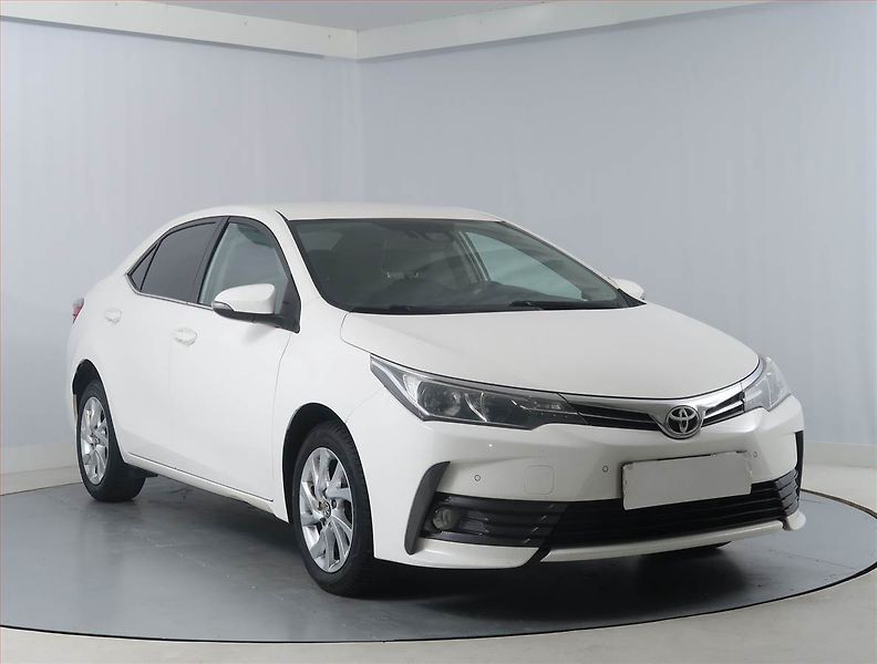 Toyota Corolla (2016) Lounge 1.6 Valvematic, ČR - fotografie inzerátu