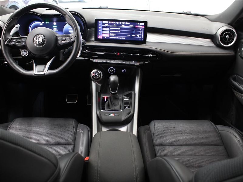 Alfa Romeo Tonale 1,5 Hybrid 160k. Veloce 32tkm. - fotka 8 z 26
