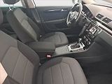 Volkswagen Passat (2013) 2.0 TDI, Automat, Navi - náhled 9