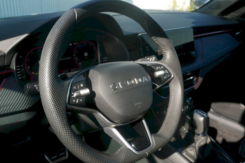 Škoda Kamiq (2025) 1.0 TSI 85 kW 7°DSG Monte Carl - fotka 7 z 29