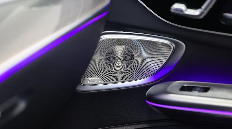 Mercedes-Benz CLE 300 4M AMG premium 360k HuD - fotka 15 z 22