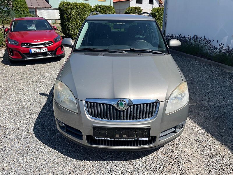 Škoda Fabia (2010) 1.2 i 70 Tis. Km - fotka 6 z 28