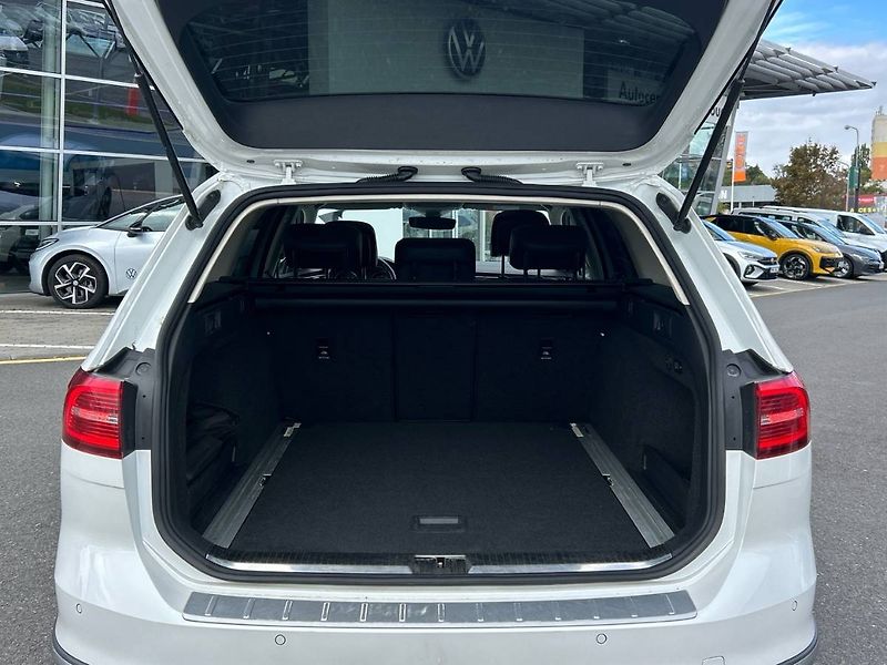 Volkswagen Passat (2015) Variant 2.0 TDI 6DSG 4MOTION A - fotka 11 z 34